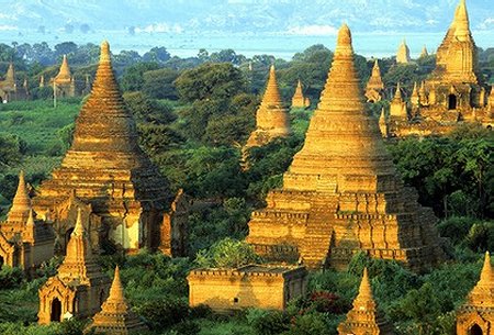 Concerns in Laos That Burma’s Opening Could Slow Tourism Growth