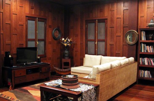 Traditional Laotian Homes Get a Second Life