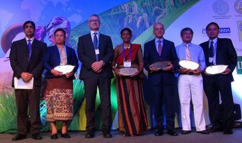 Lao Innovator In Rice Science Gets International Award