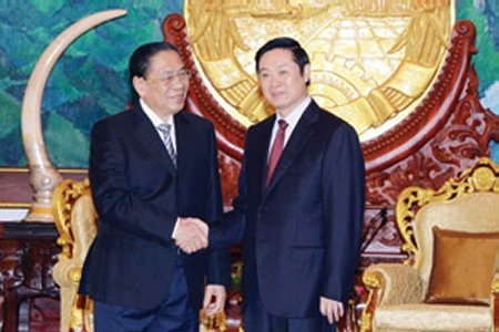 Laos, China to strengthen governance ties