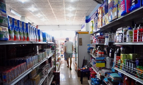 Foreigners Banned From Operating Wholesale, Retail Outlets In Laos