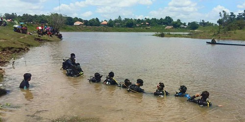 Vientiane Rescue Prepares For Boat Racing Festival