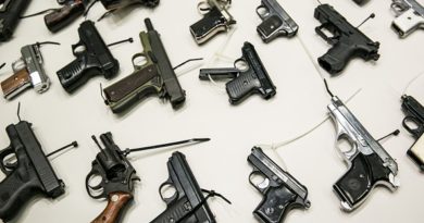 Vientiane Police Crack Down On Gun Trade