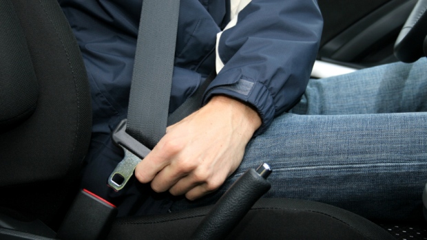 Police Hold Off On Fines For Drivers Not Wearing Seatbelts