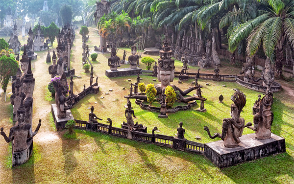Investor Granted a 30-year Concession to Renovate Wat Xieng Khuan