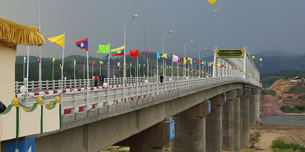 Myanmar-Laos border gate receives international status