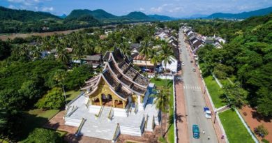Laos extends flight ban