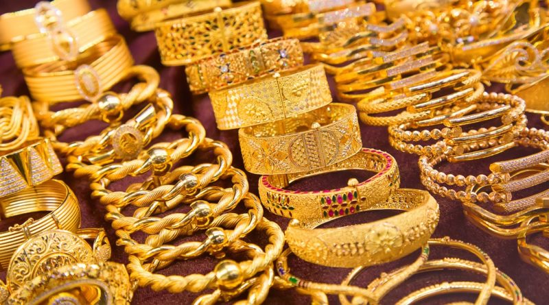 Gold prices rise further amid Covid-19 pandemic