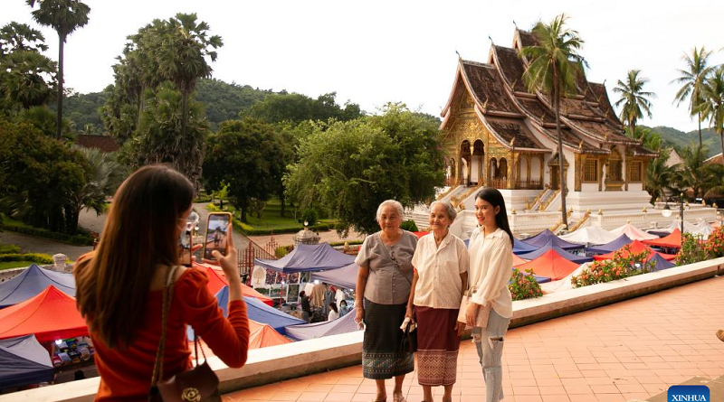 People Call For Steps To Prevent Cheating Of Tourists In Luang Prabang
