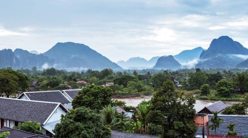 Businesses Ordered to Relocate to Make Way for New Tourist Complex in Vang Vieng